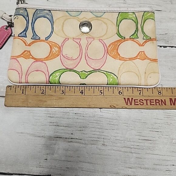 Coach Hampton Signature Scribble C Print Multi-Color Wristlet Y2K Fashion - Picture 5 of 8